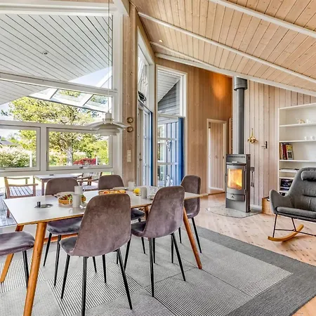 Winona - 250m From The Sea By Interhome
