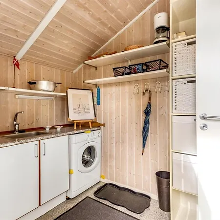 Winona - 250m From The Sea By Interhome Fakse Ladeplads